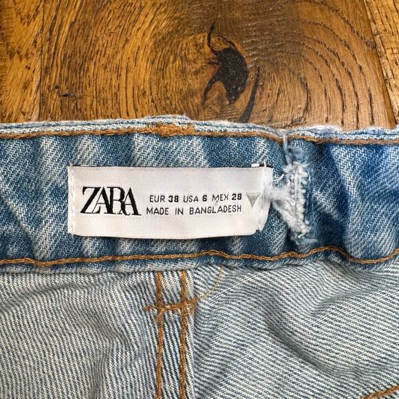 Zara Jeans Womens 6 Light Wash Denim Raw Hem Straight Leg Crop Cut Off High Rise - Picture 2 of 7